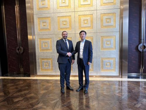  Jack Perry, the Chairman of the 48 Group Club meet with Tao Yongxin, the deputy mayor of Shenzhen City