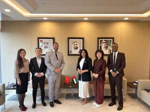 Mariam Alshamsi, the consul general of the United Arab Emirates in Guangzhou, has welcomed Jack Perry, the chairman of the 48 Group Club and his delegation to talk about future international cooperation in UAE Embassy